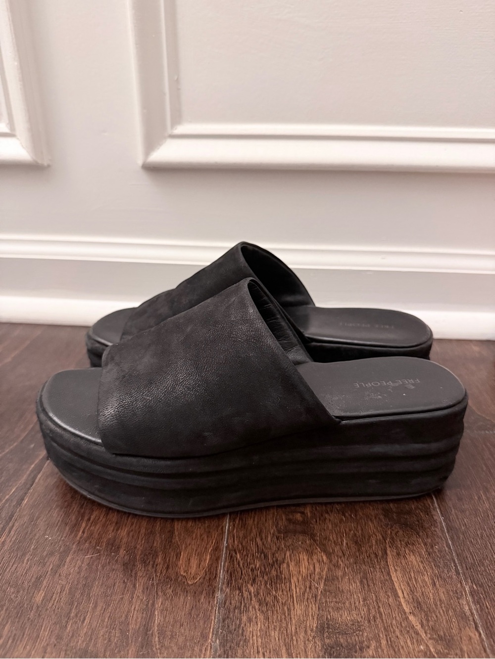 Free People Harbor Flatform Leather Chunky Platform Sandals Black 39 (8.5US)